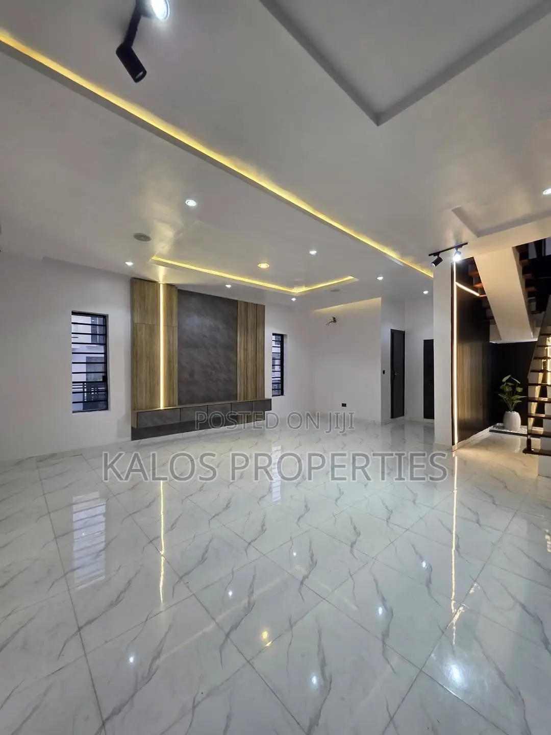 5bdrm Duplex in Ajah Lekki Lagos for sale in Ado / Ajah
