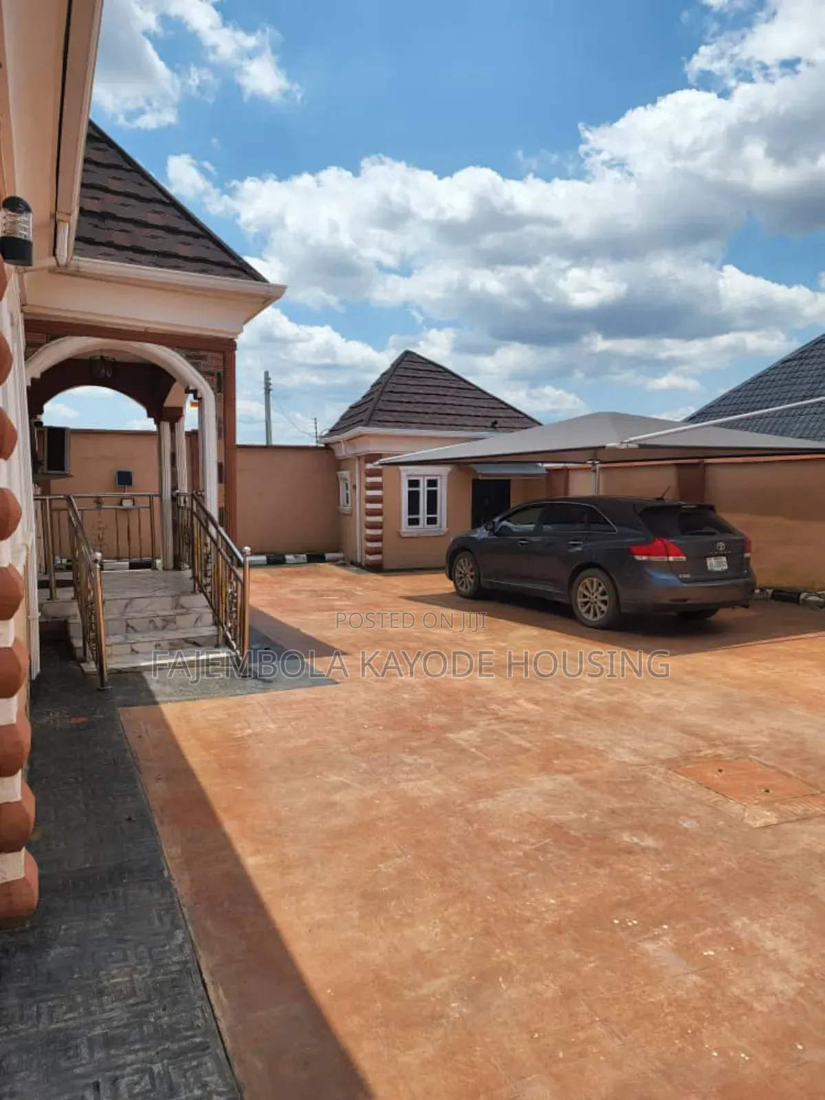 3bdrm Bungalow in Oroge Area, Akobo for sale in Akobo