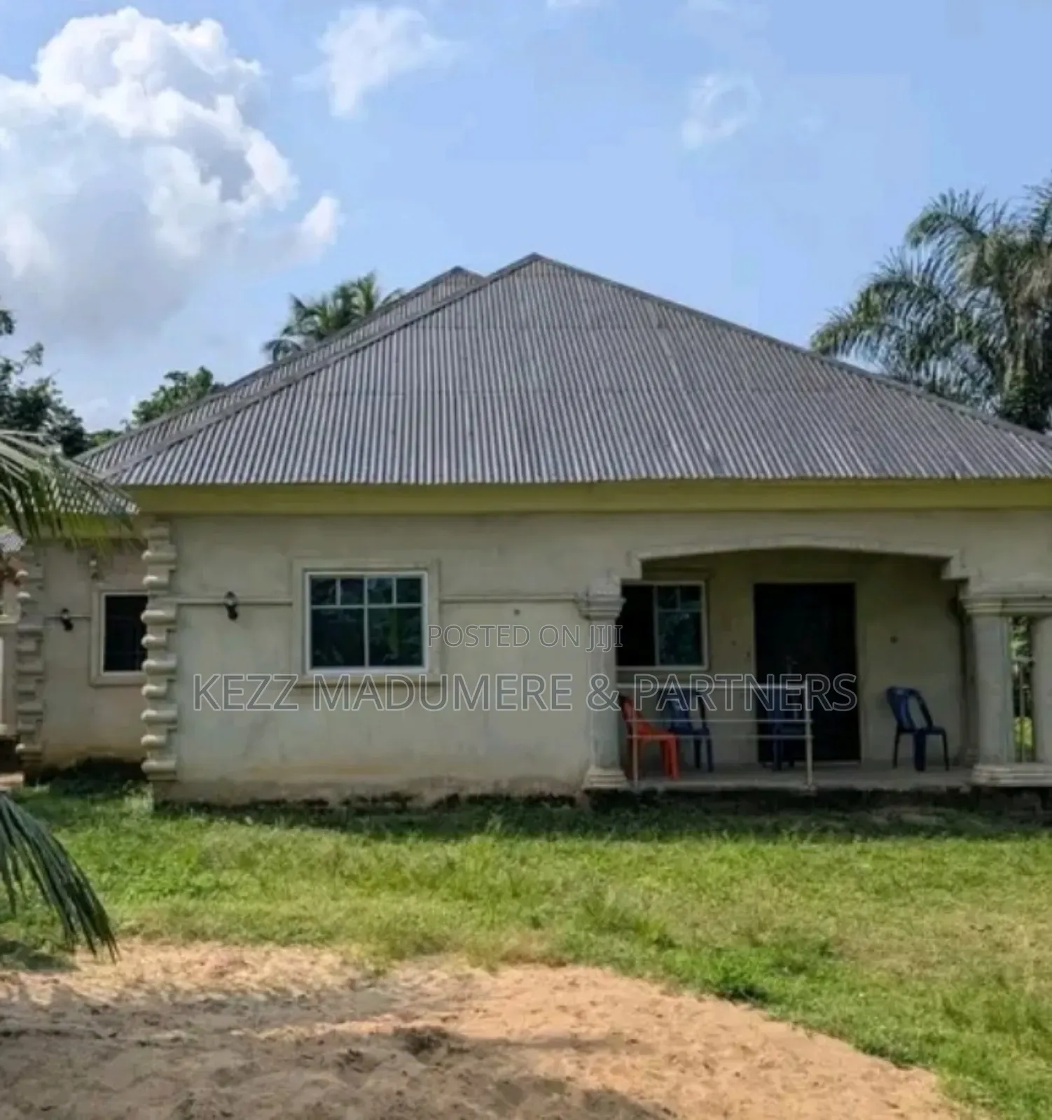 4bdrm Bungalow in Off Idoro Road Uyo for sale in Uyo