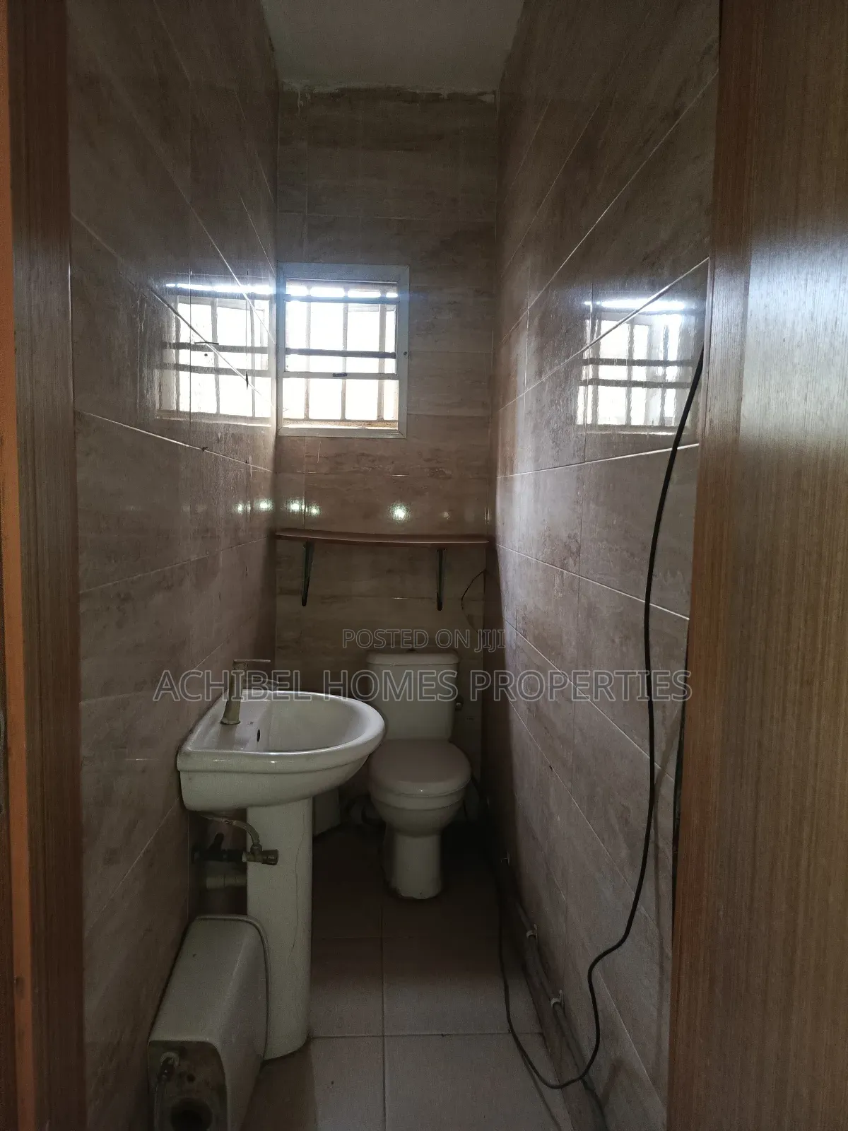4bdrm Duplex in Chevy View, Chevron for sale in Chevron