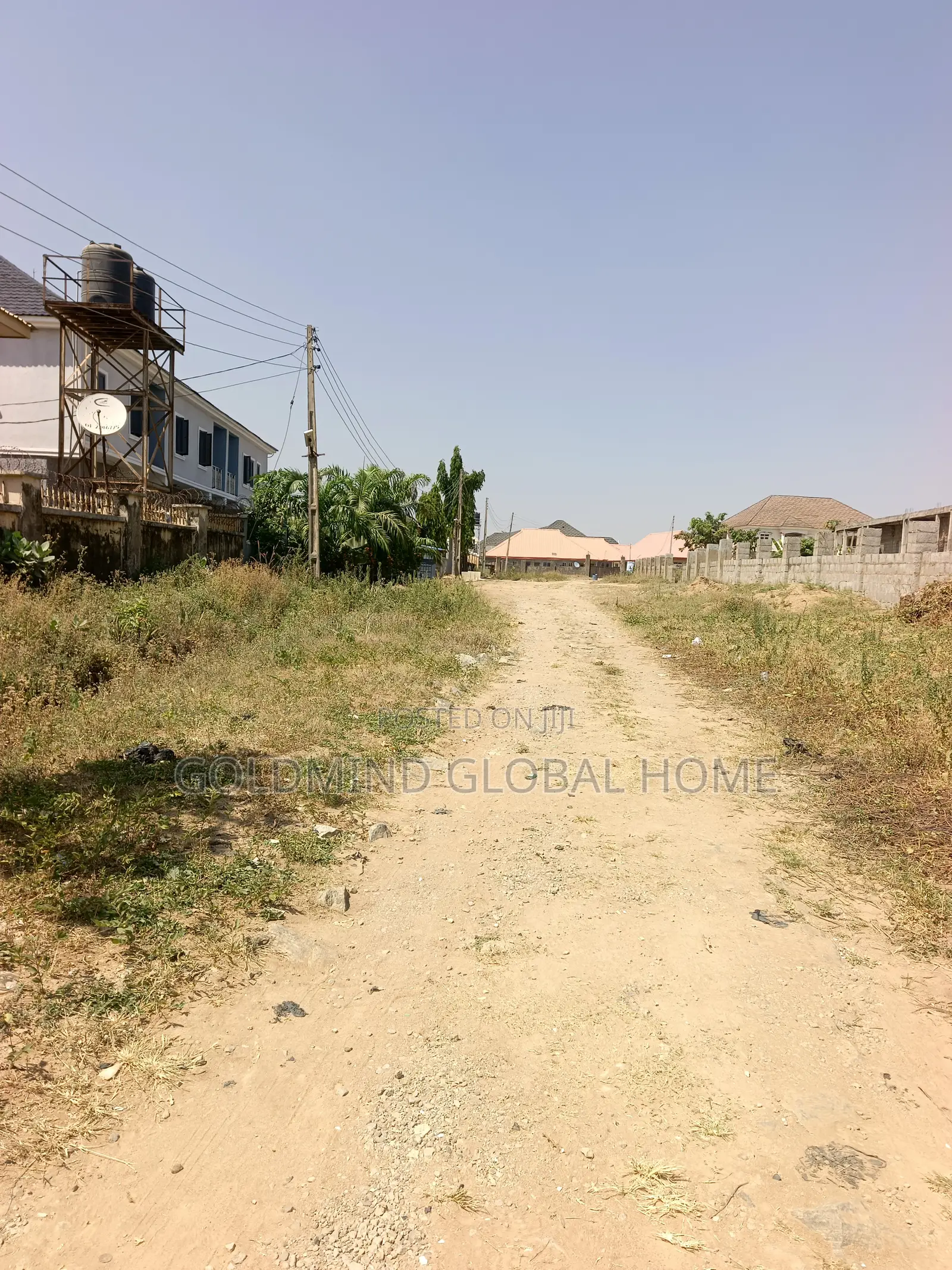 Residential Land for Sale in Lugbe Fha (1r). Size: 2,300sqm in FHA