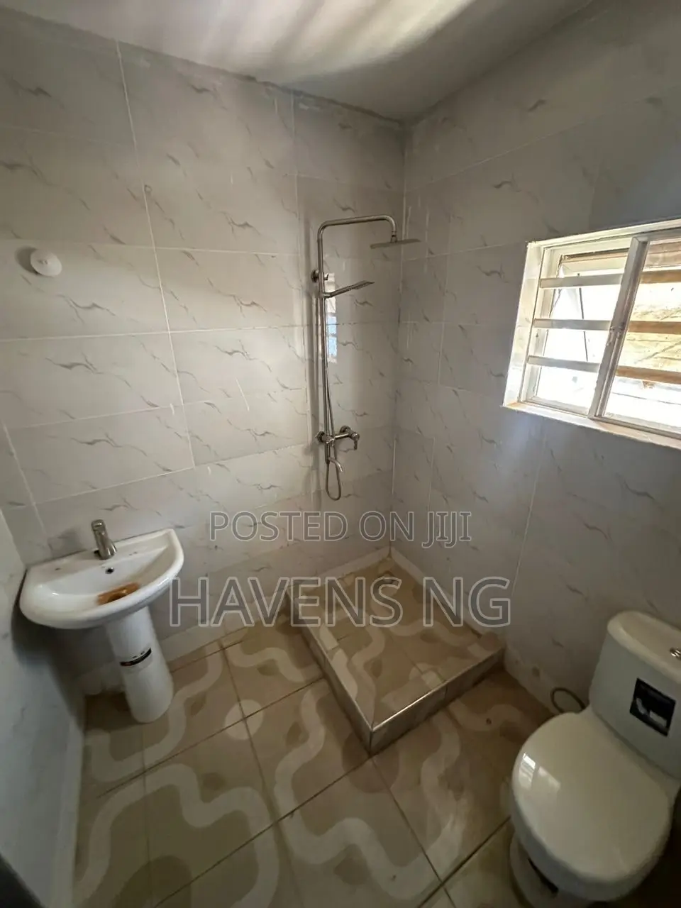 3bdrm Duplex in Apo Resettlement for sale in Apo Resettlement