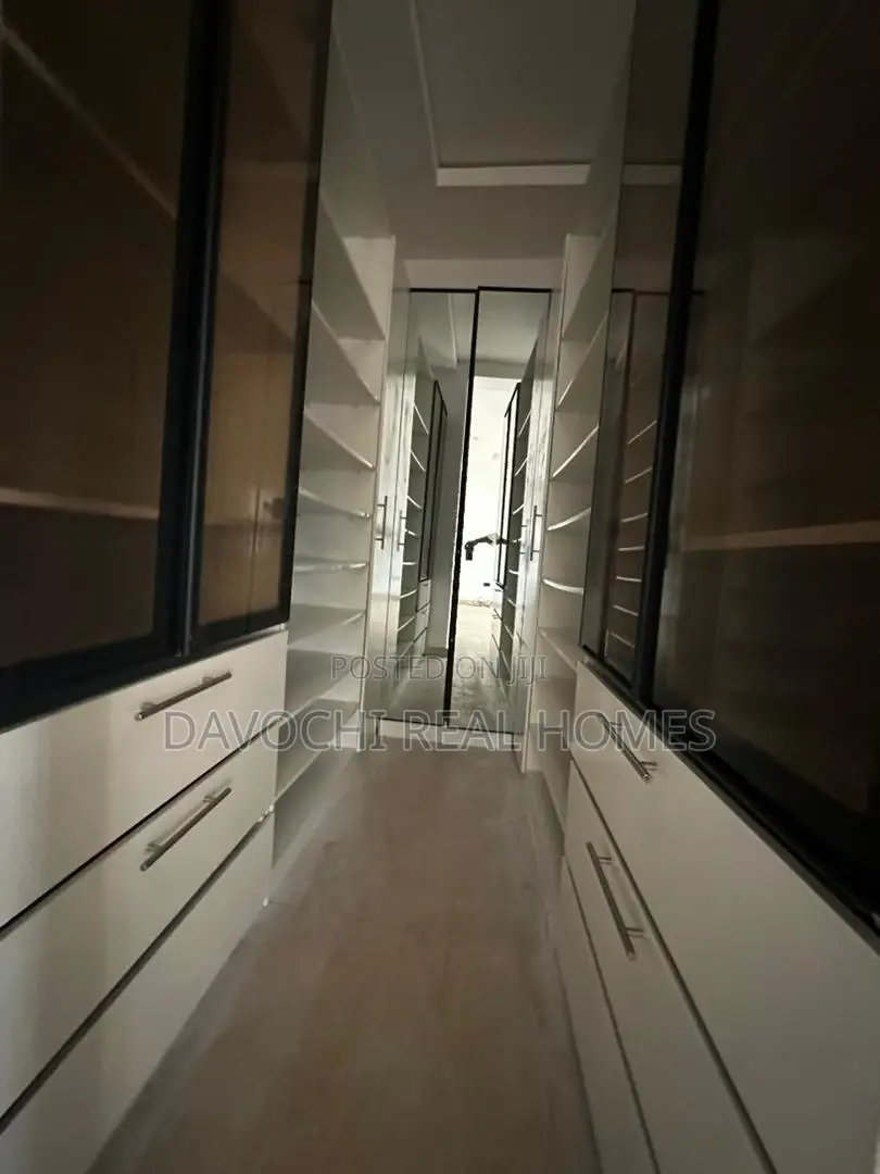 4bdrm Duplex in Ikate for rent in Ikate