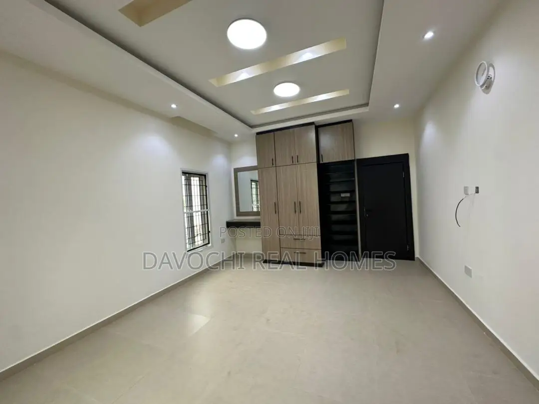 4bdrm Duplex in Ikate for rent in Ikate