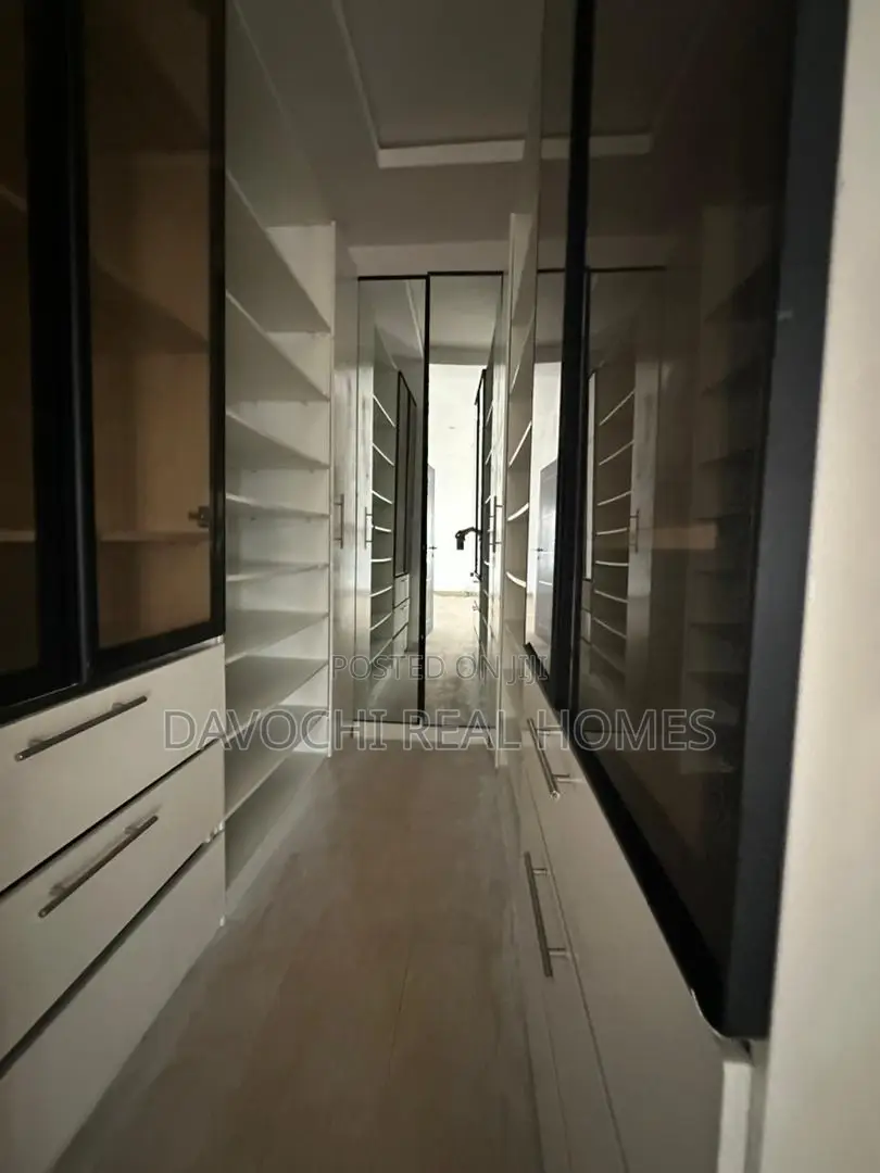 4bdrm Duplex in Ikate for rent in Ikate