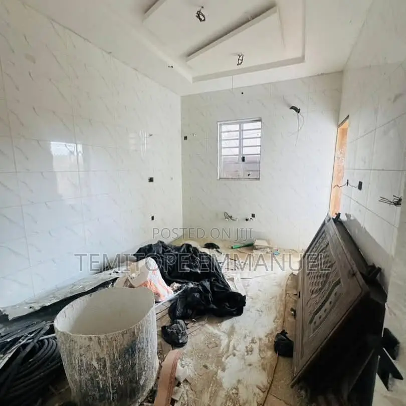 Furnished 4bdrm Duplex in Alausa, Ikeja for sale in Alausa