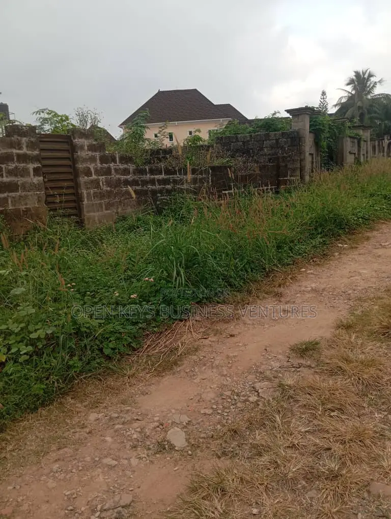A Standard Plot of 577sqm Fenced and Gated in Idishin