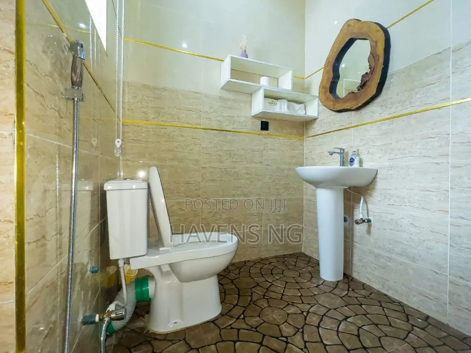 1 Bedroom Apartment With Ps5 Available for Booking! in Benin City