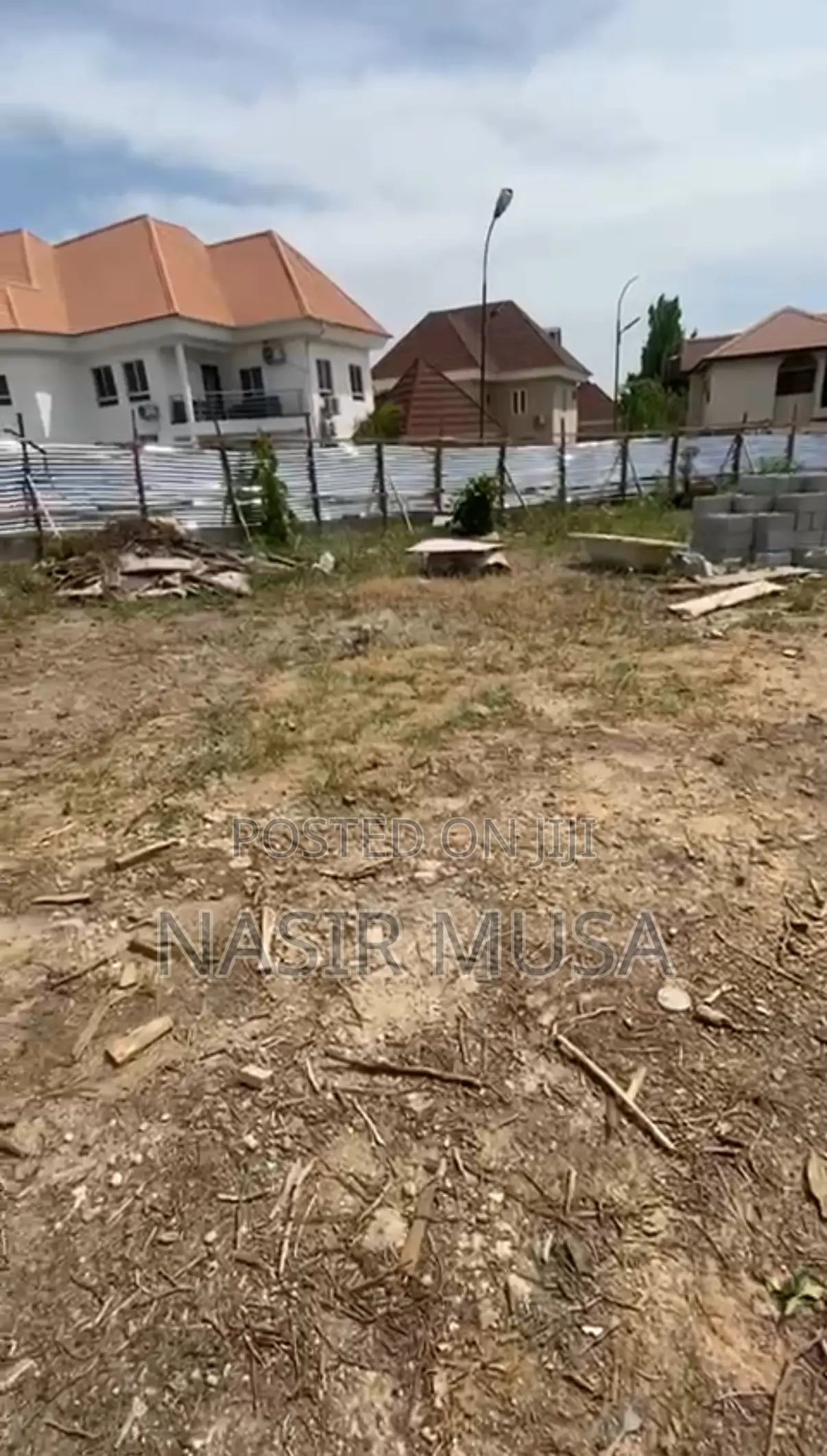 Distress 3200sqm In The Heart Of Wuse Ii in Wuse 2