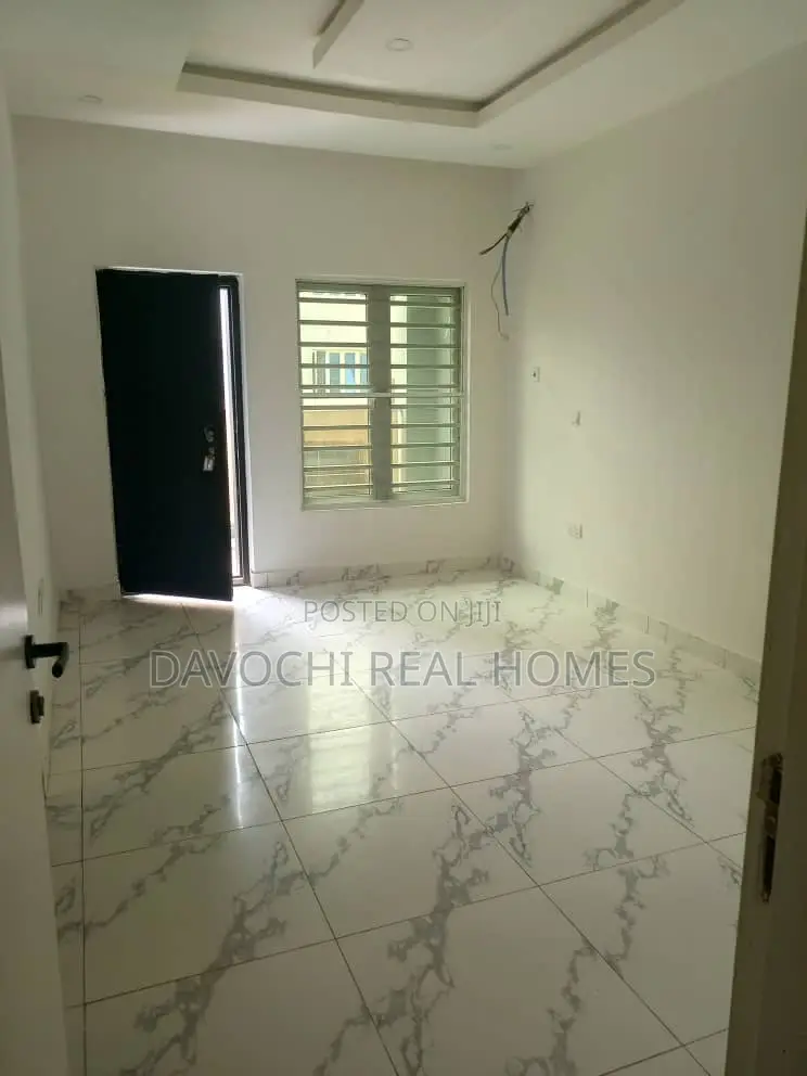 5bdrm Duplex in Ikate for rent in Ikate