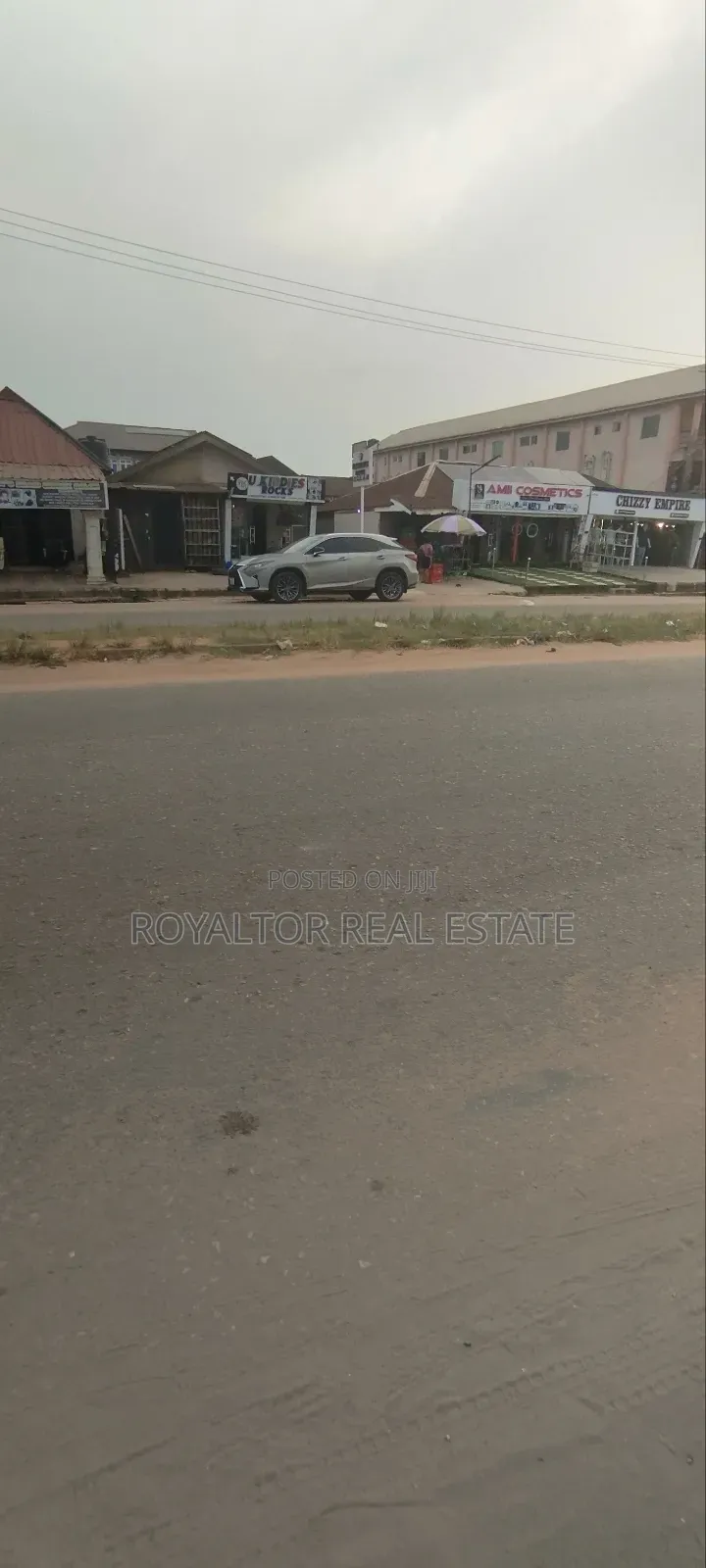 85/95ft With Old Building Along the Main Road in Benin City