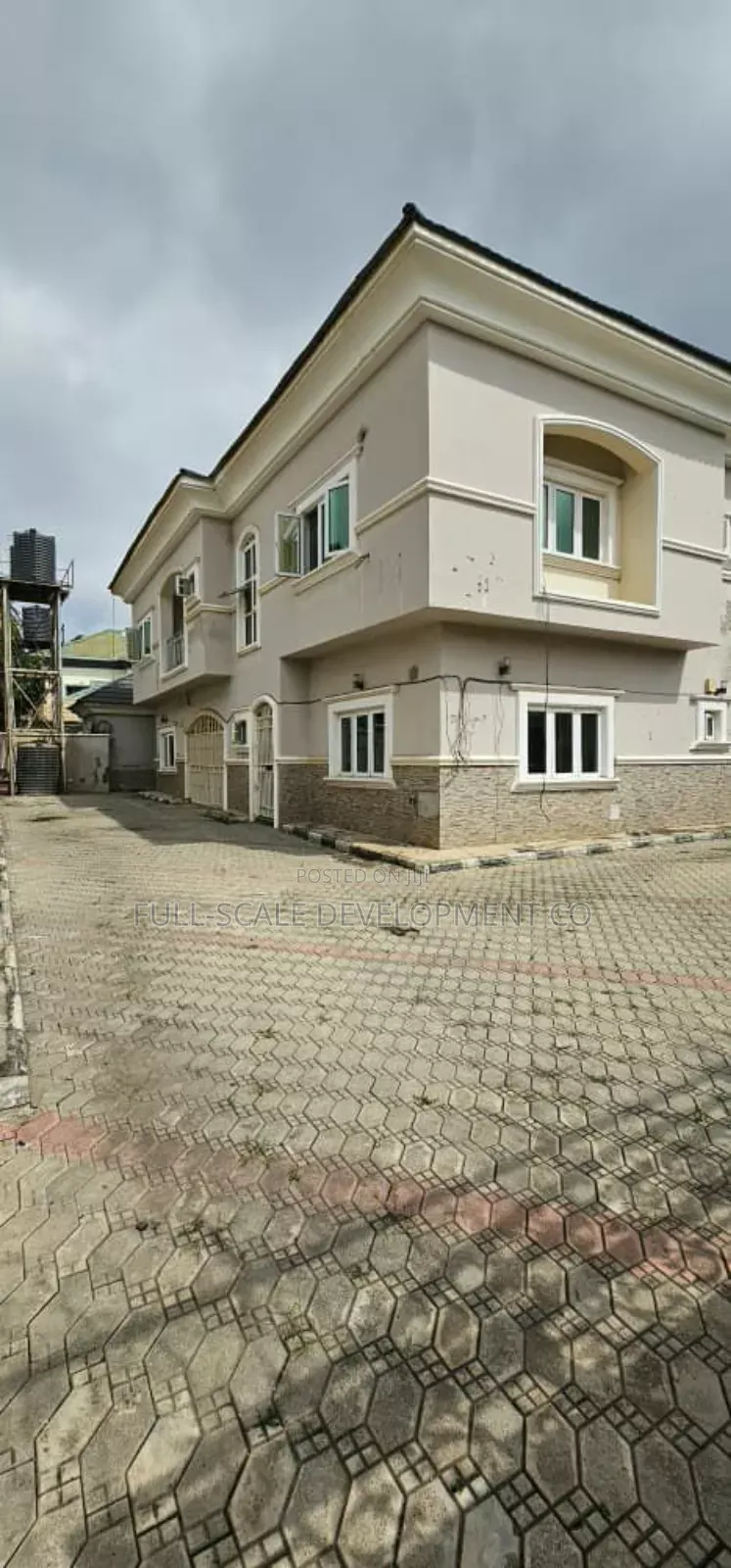 4bdrm Block of Flats in Kubwa for sale in Kubwa