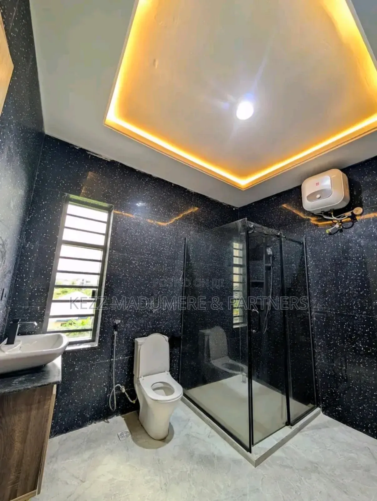 4bdrm Duplex in Ewat Extension, ( for sale in Uyo