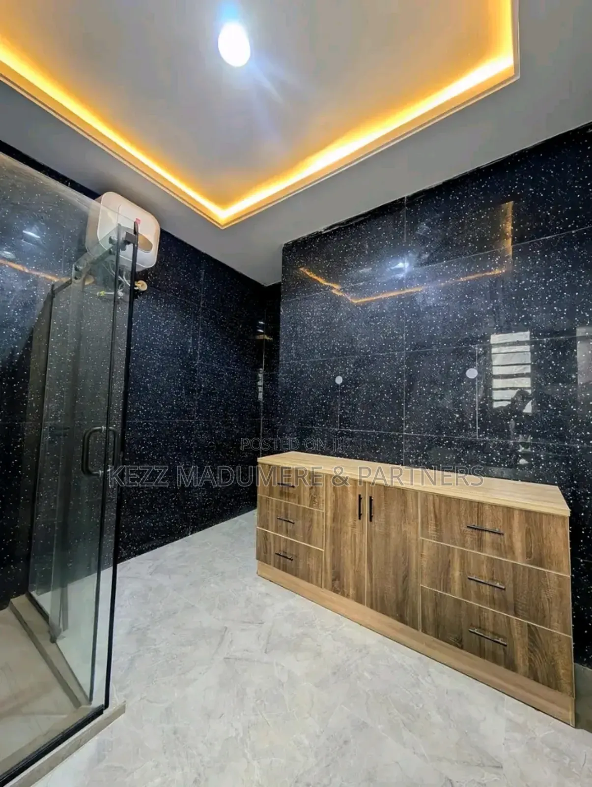 4bdrm Duplex in Ewat Extension, ( for sale in Uyo
