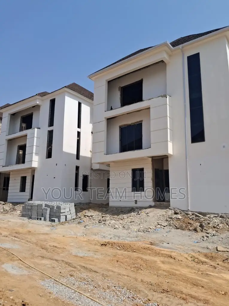 5bdrm Duplex in River Park Estate, Lugbe District for sale in Lugbe District
