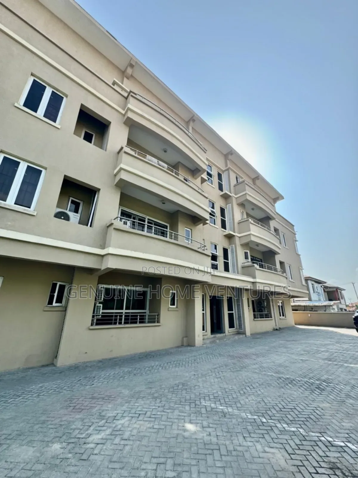 3bdrm Penthouse in Lekki Phase 1 for rent in Lekki Phase 1