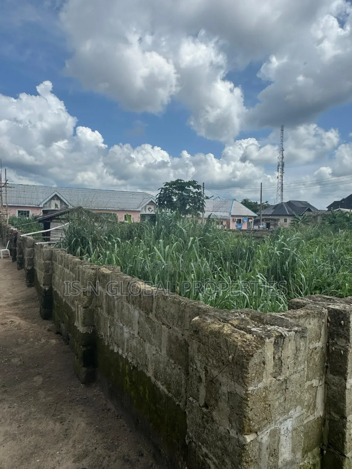 Dry Land for Sale in Warri