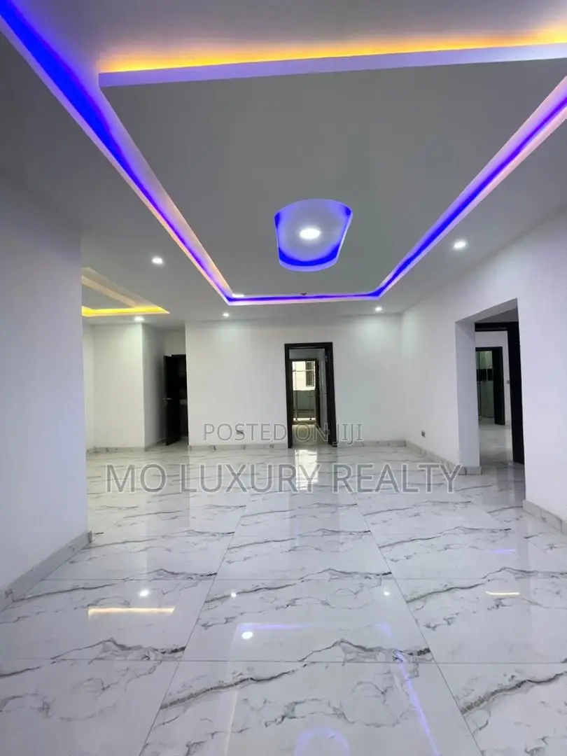 2bdrm Apartment in Lekki Phase 1 for sale in Lekki Phase 1