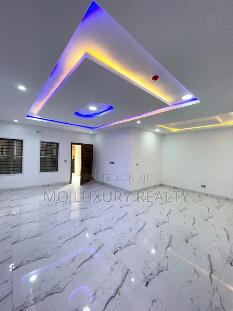 2bdrm Apartment in Lekki Phase 1 for sale in Lekki Phase 1