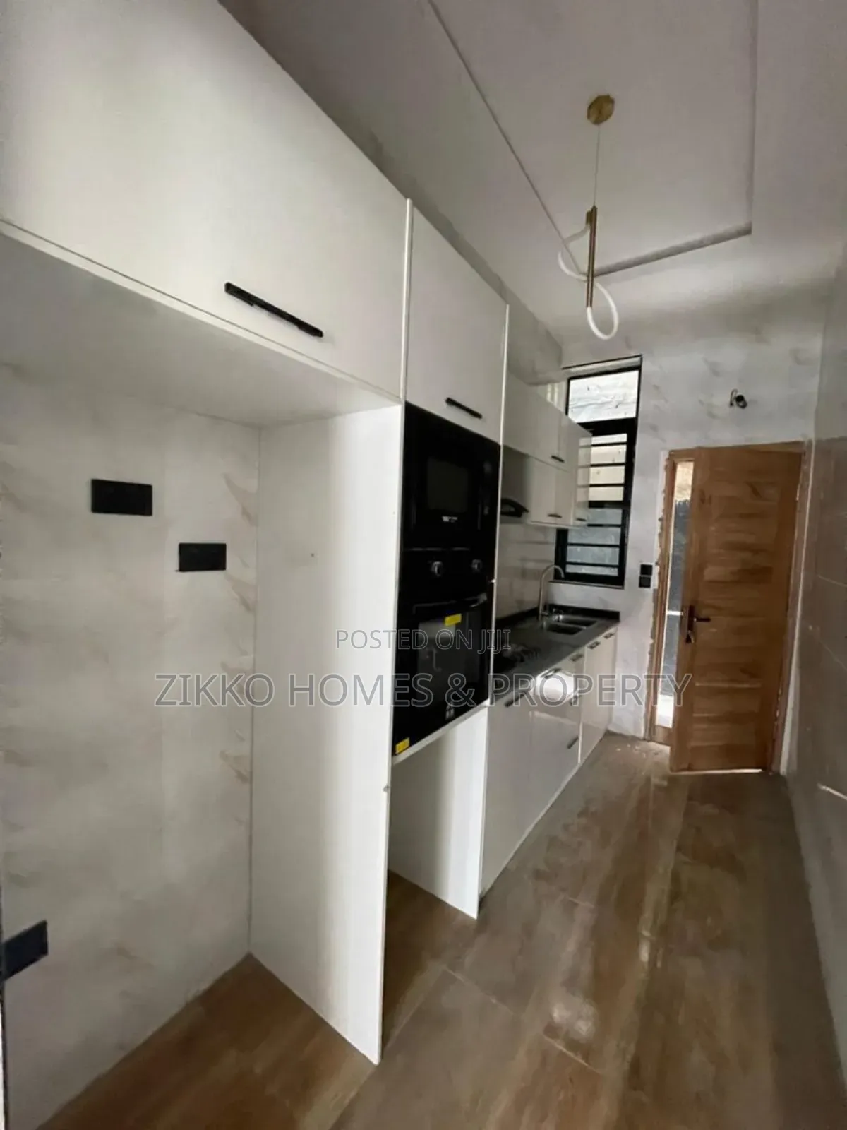 4bdrm Townhouse/Terrace in Chevron, Lekki for sale in Lekki