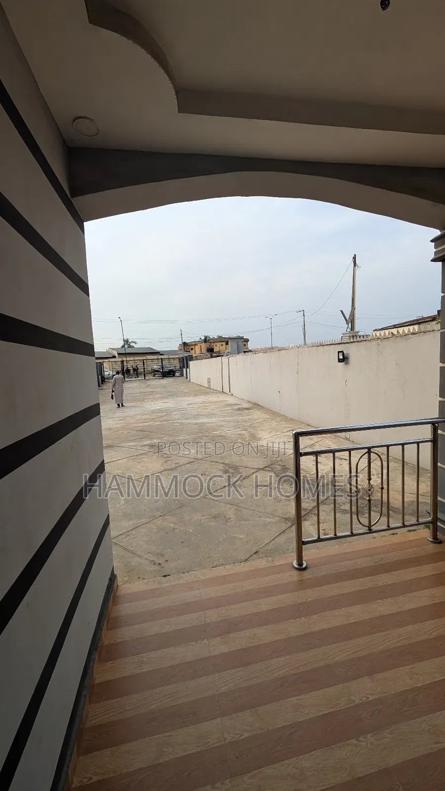 Commercial Office Space for Showroom Offices at Basorun Akobo Road. in Basorun