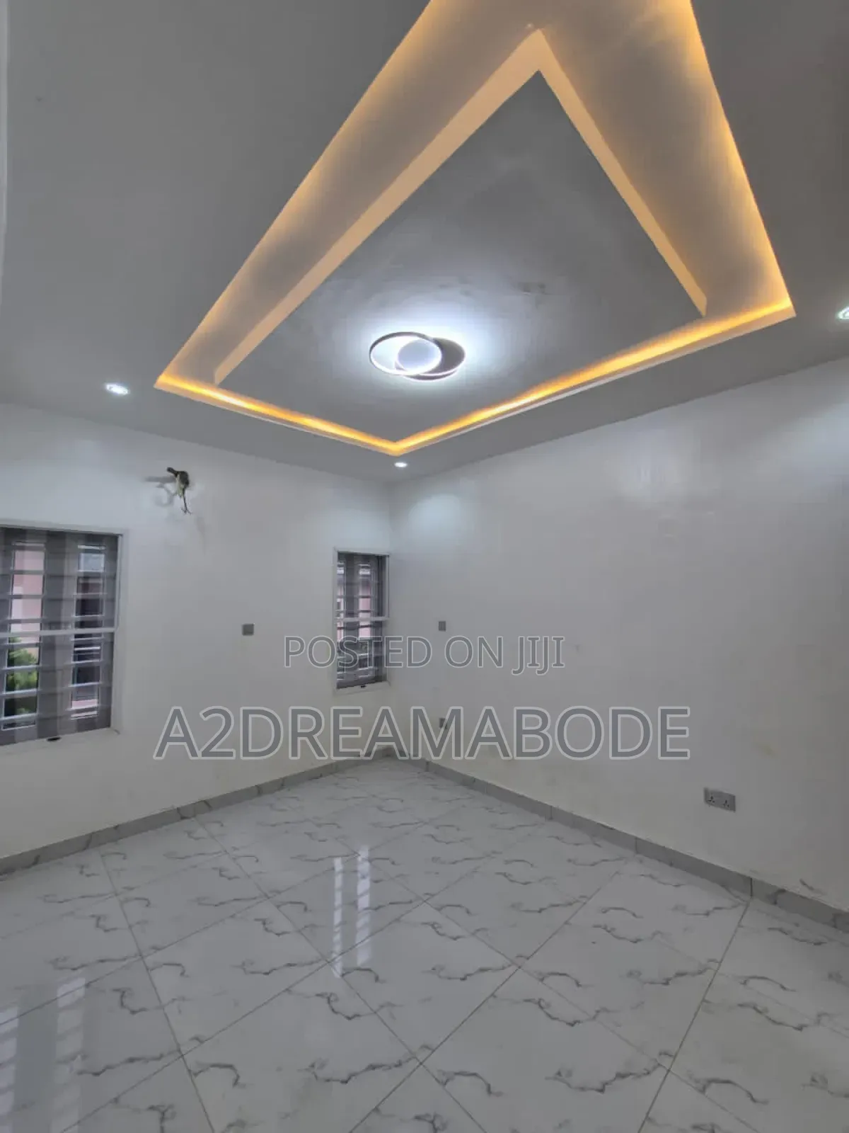 4bdrm Duplex in Omole Phase 2 for rent in Omole Phase 2