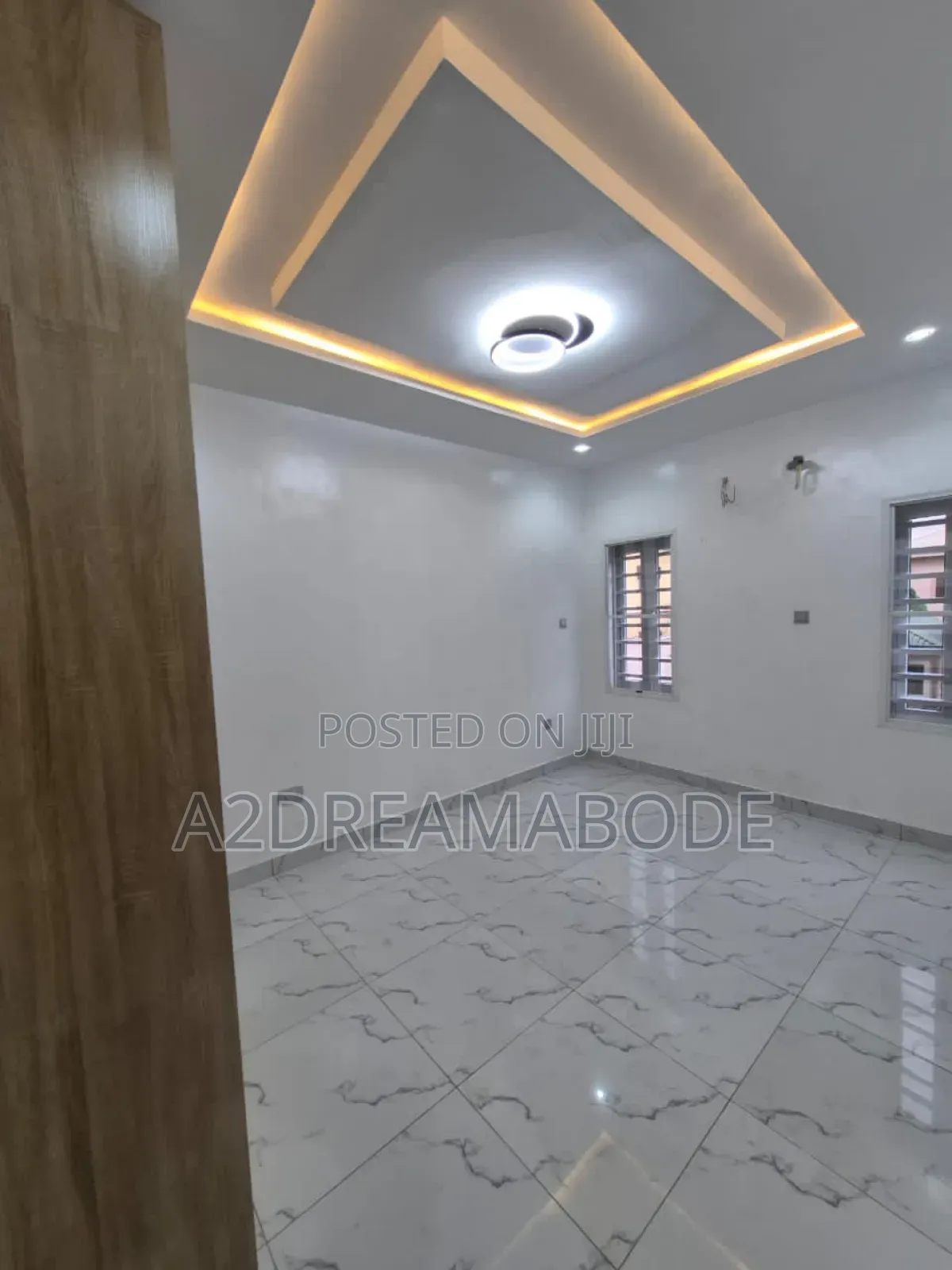 4bdrm Duplex in Omole Phase 2 for rent in Omole Phase 2