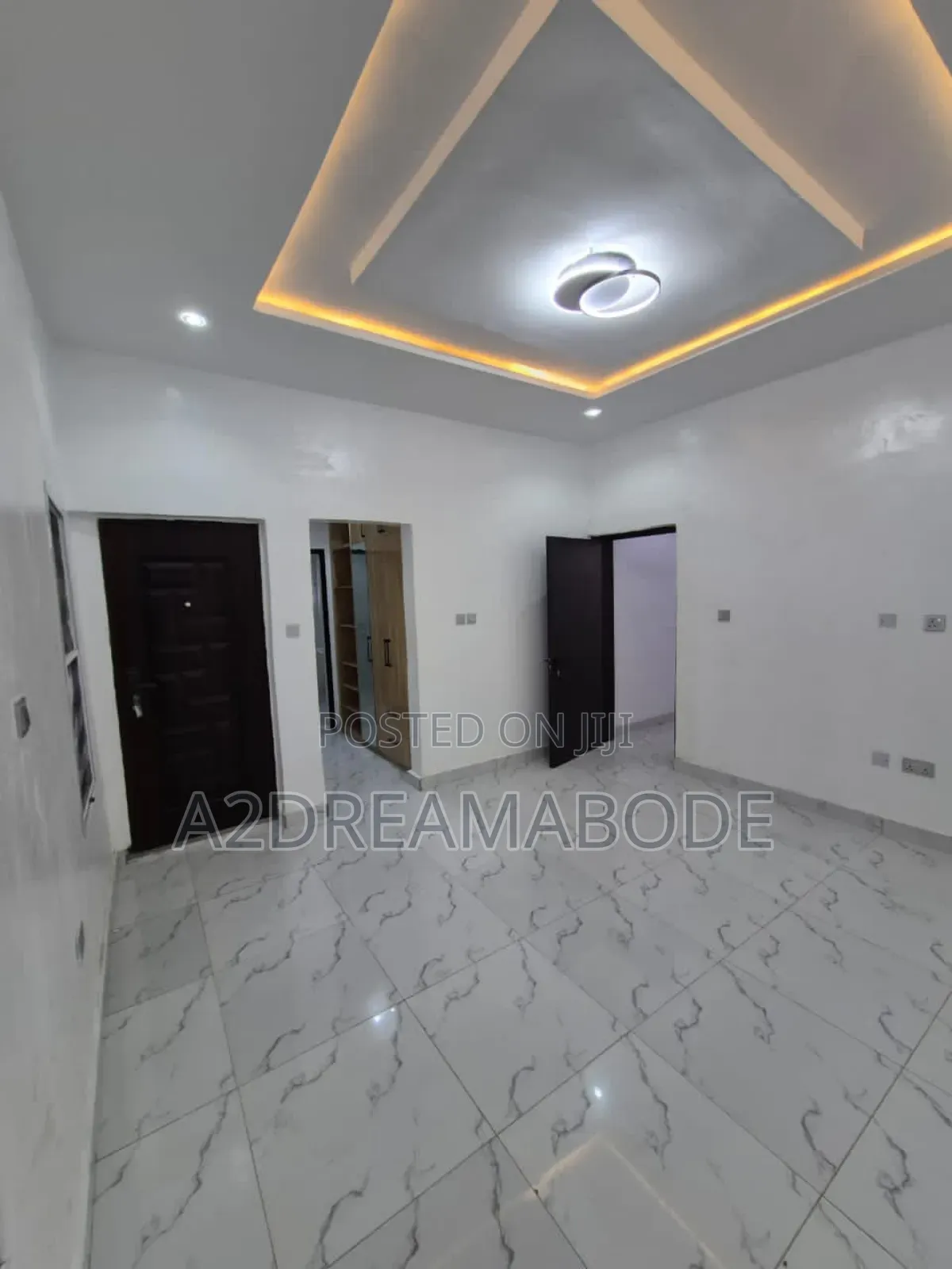 4bdrm Duplex in Omole Phase 2 for rent in Omole Phase 2