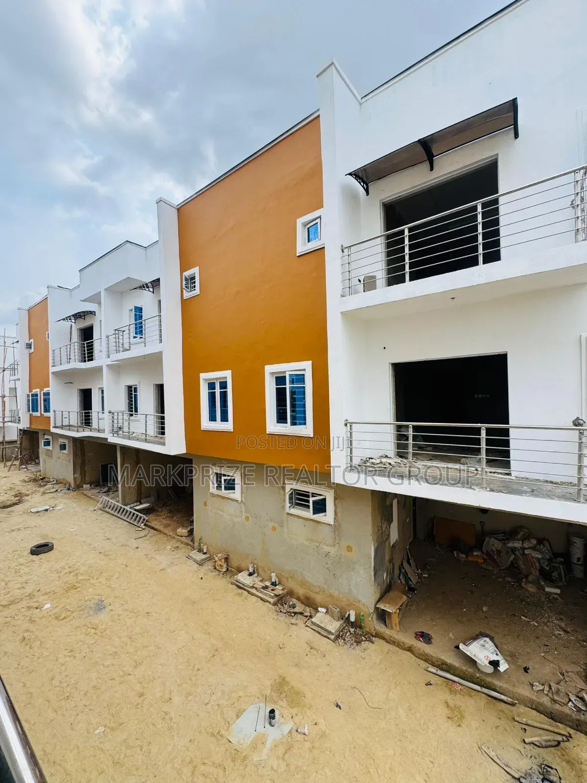4bdrm Duplex in Ogudu GRA for sale in Ogudu GRA