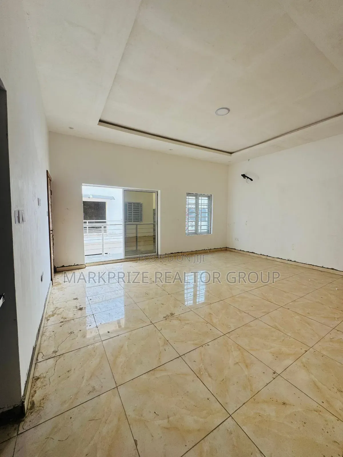 4bdrm Duplex in Ogudu GRA for sale in Ogudu GRA