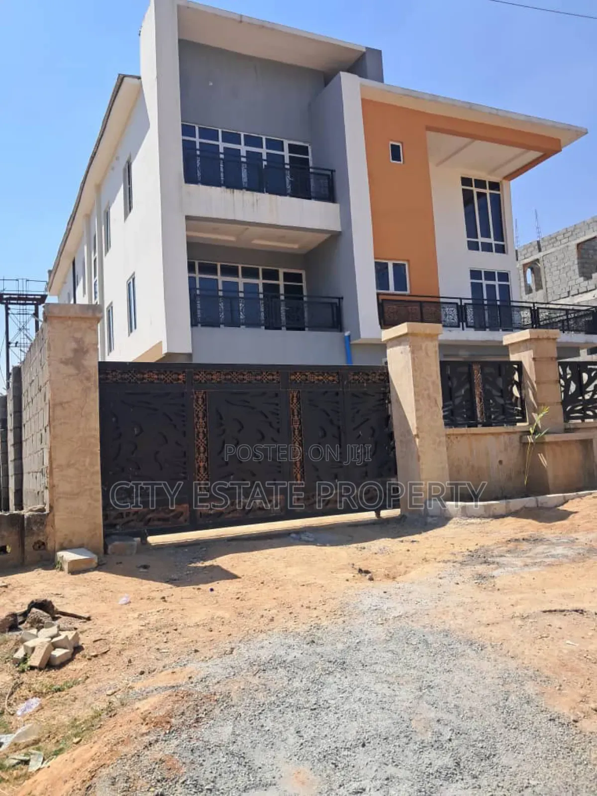 3bdrm Block of Flats in City Estate, Katampe (Main) for rent in Katampe (Main)