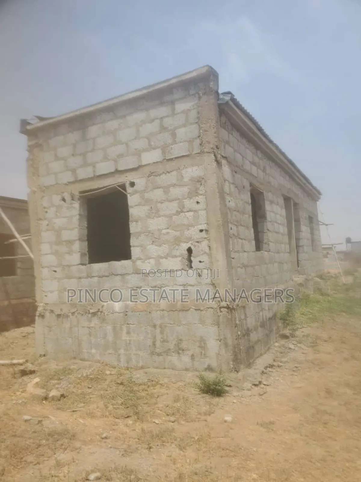 6bdrm House in Seman Estate, Lugbe District for sale in Lugbe District