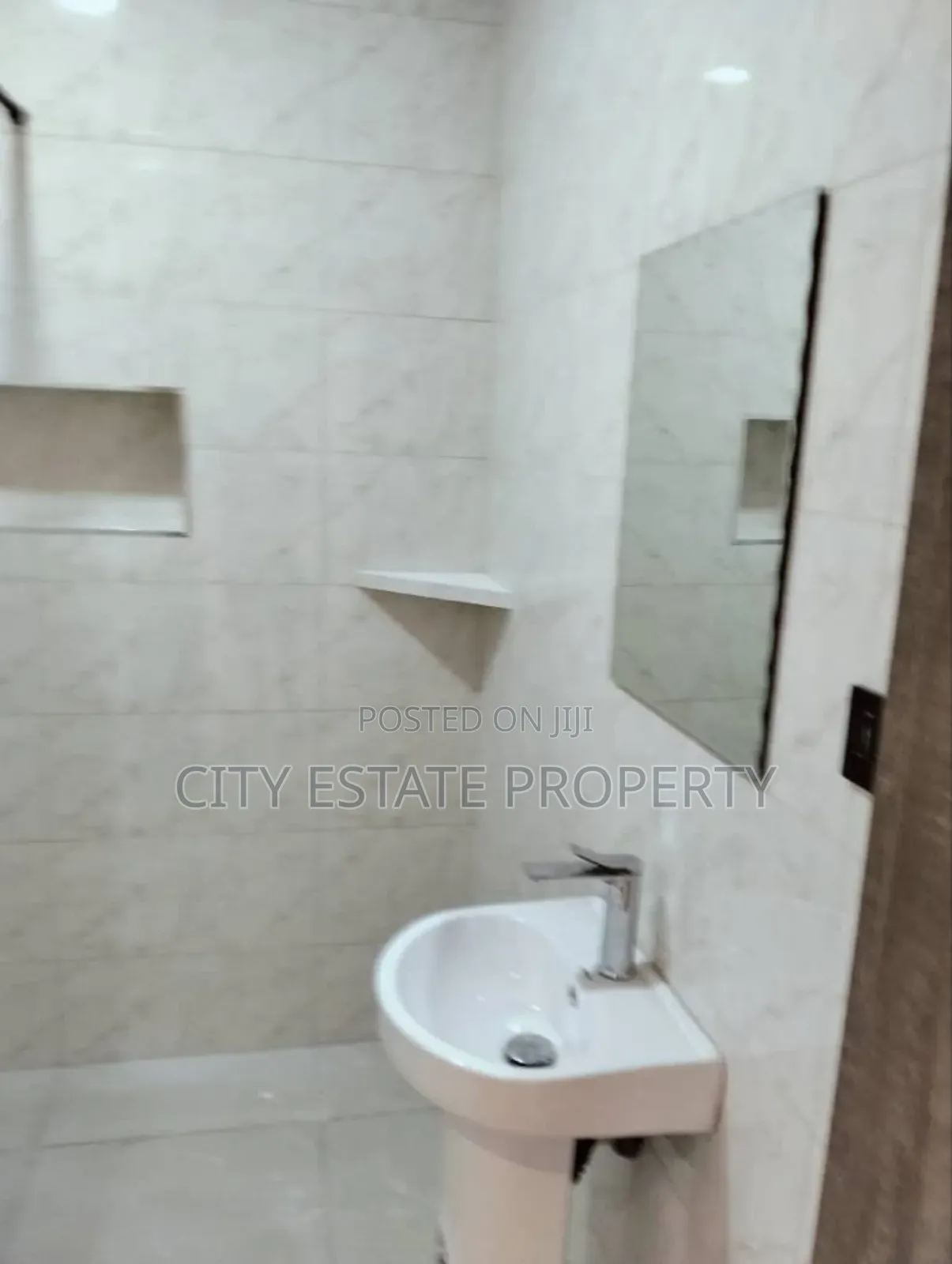 3bdrm Block of Flats in City Estate, Katampe (Main) for rent in Katampe (Main)