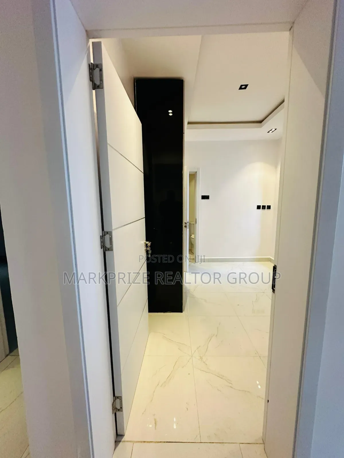 4bdrm Duplex in Berger for sale in Berger