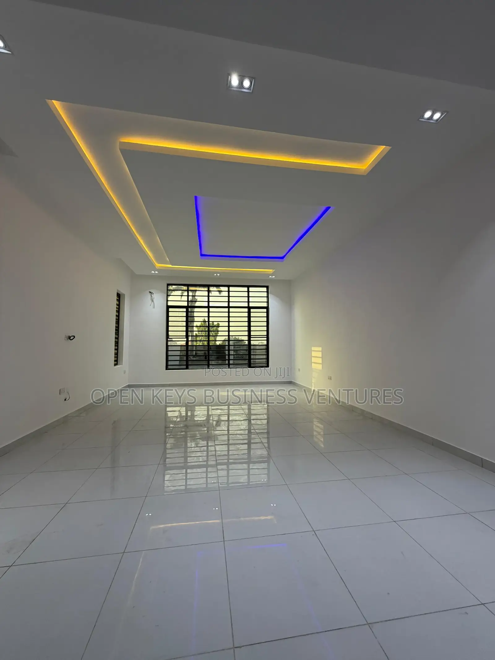 Furnished 5bdrm Duplex in Agodi Gra for sale in Agodi