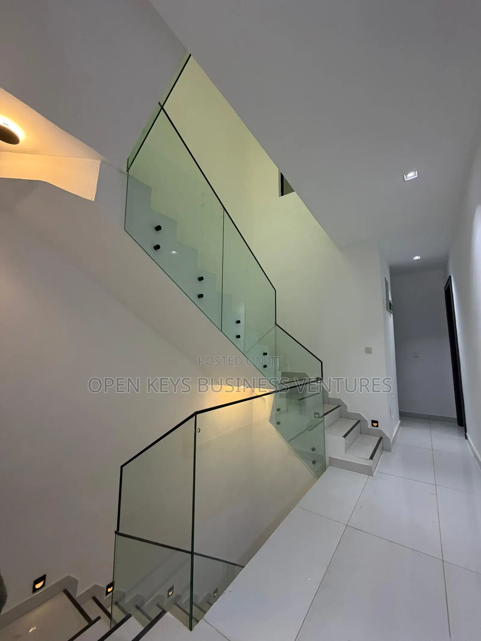 Furnished 5bdrm Duplex in Agodi Gra for sale in Agodi