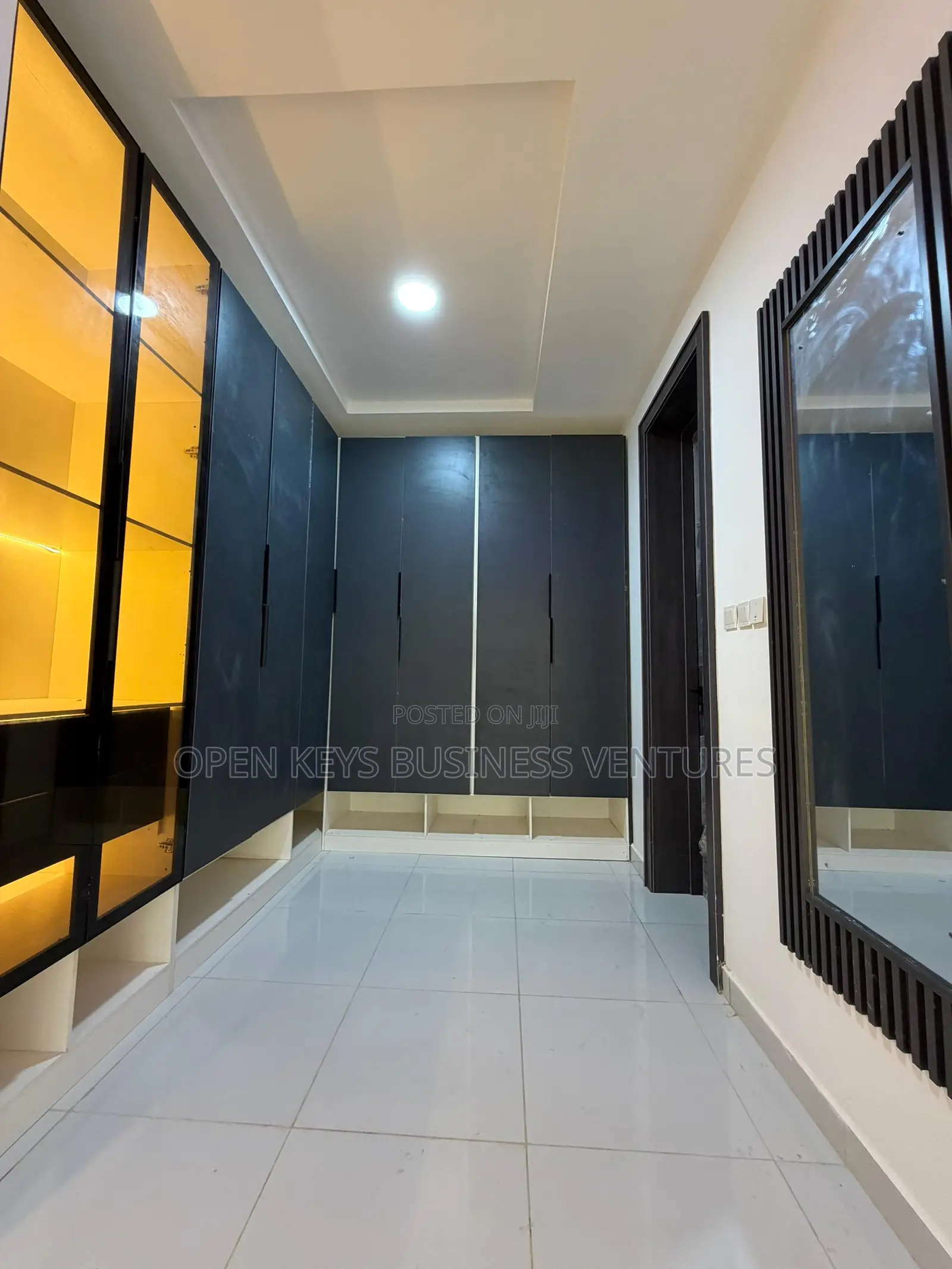 Furnished 5bdrm Duplex in Agodi Gra for sale in Agodi