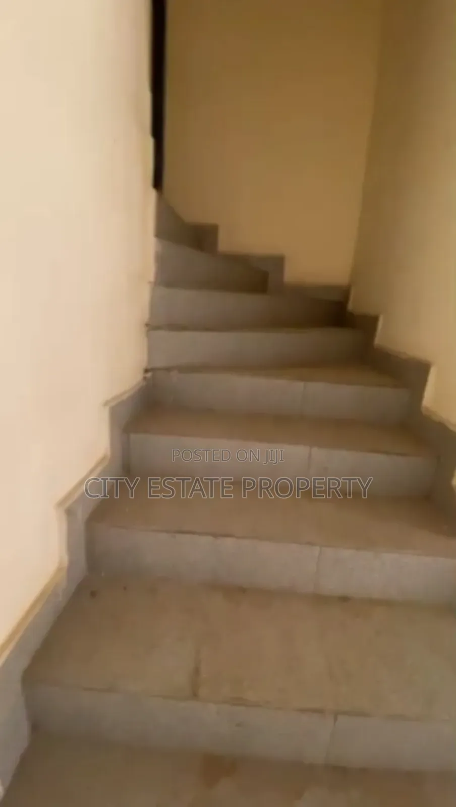 3bdrm Duplex in City Estate, Life Camp for sale in Life Camp