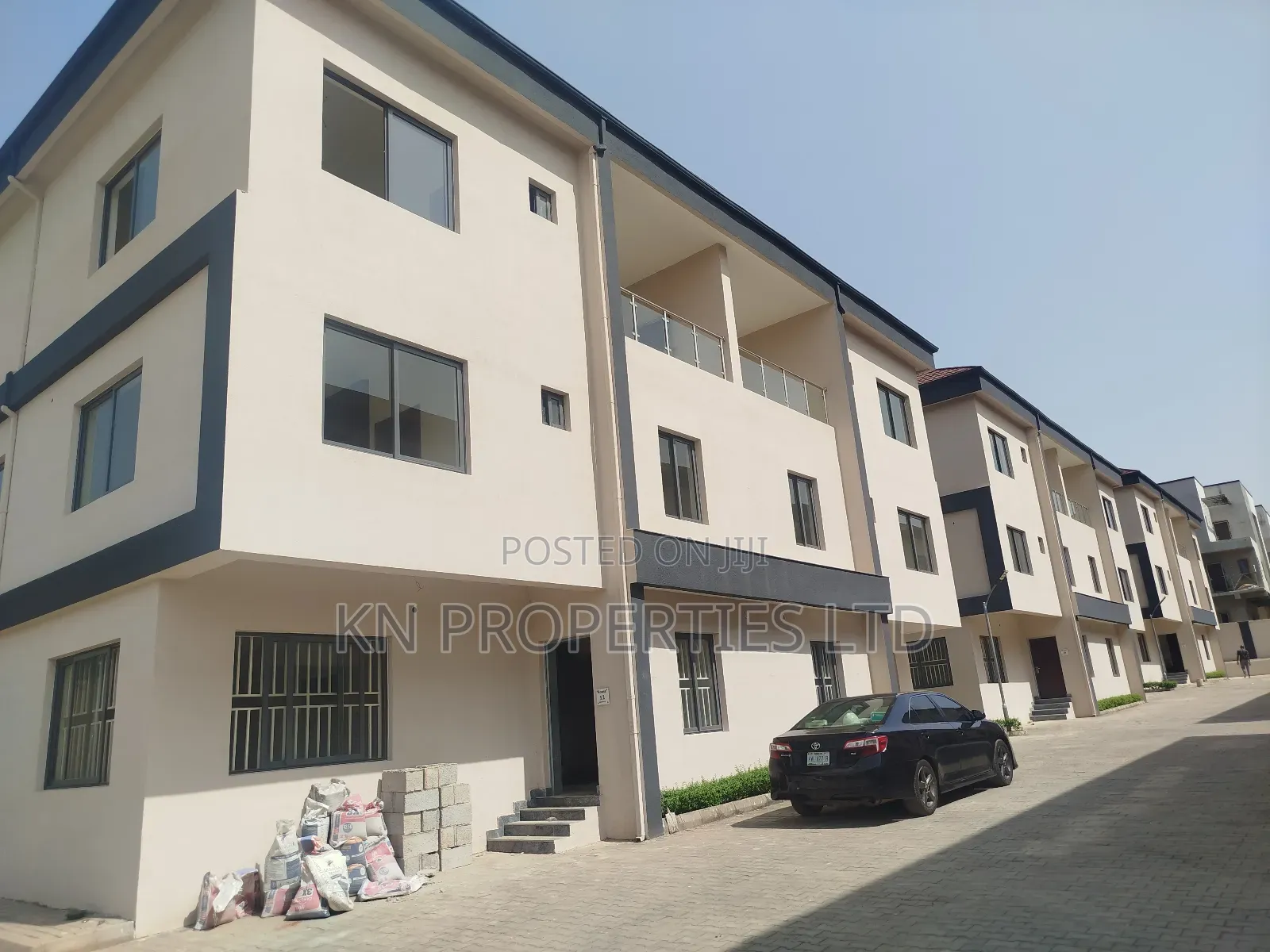 5bdrm Duplex in Mabushi for sale in Mabushi