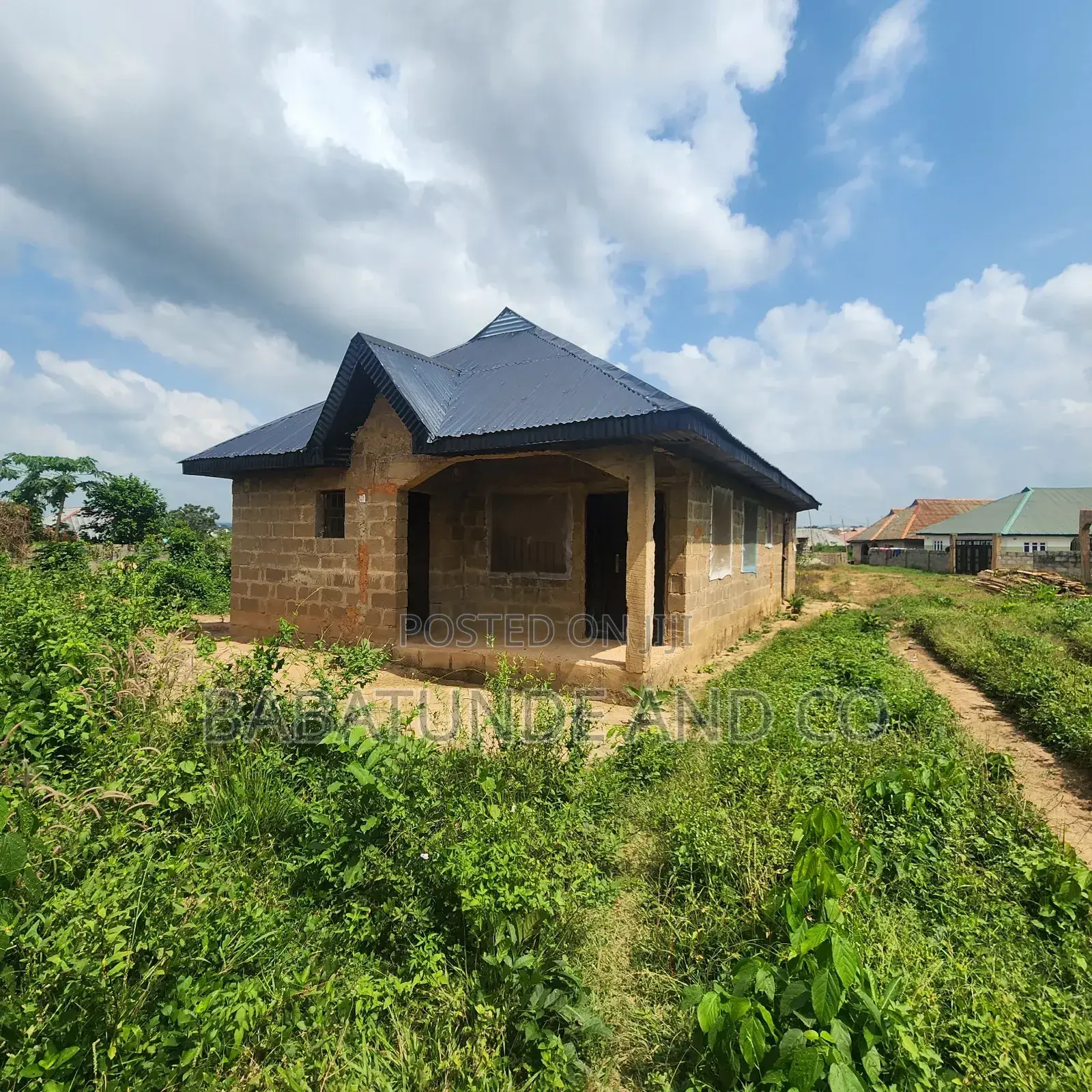 3bdrm Bungalow in Akerele, Ido Ibadan for sale in Ibadan