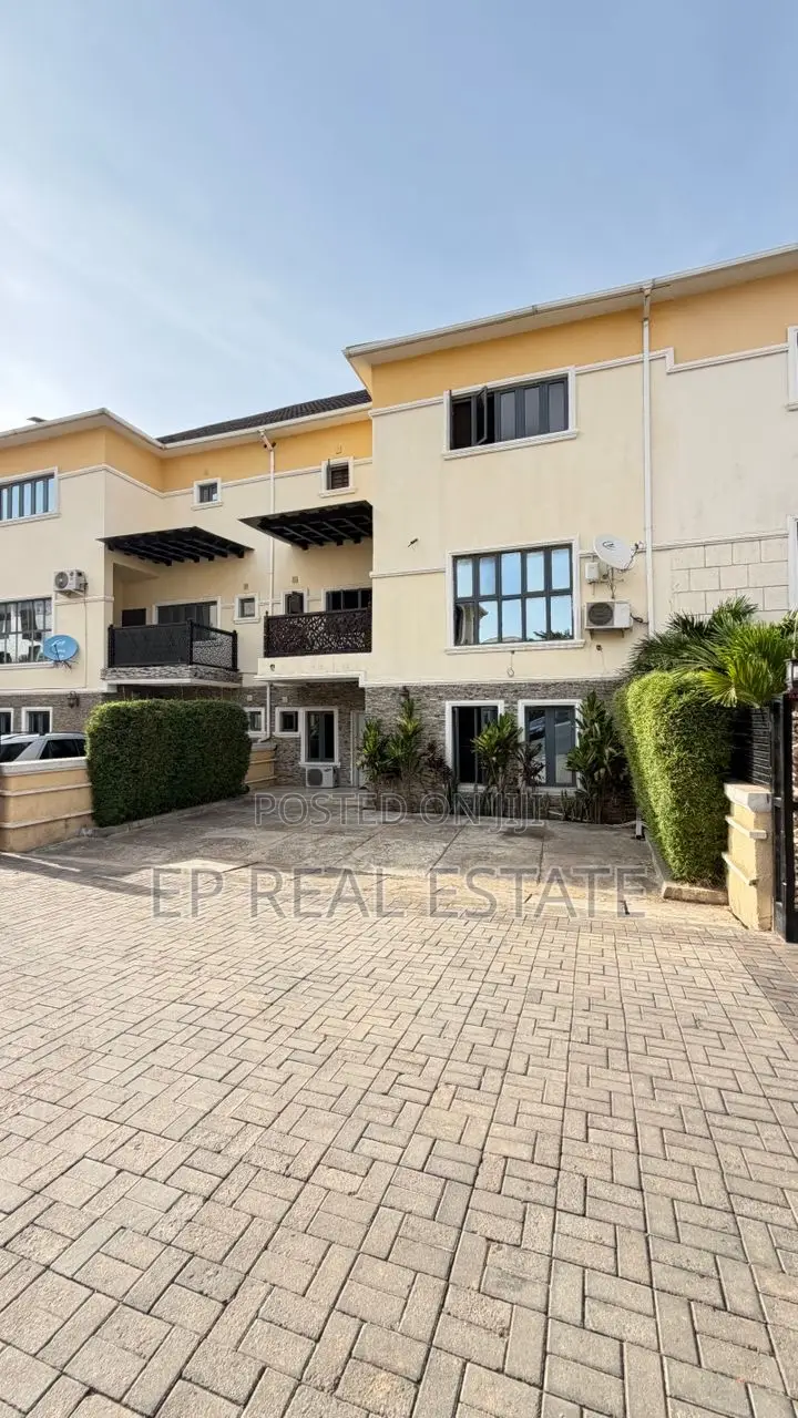 5bdrm Duplex in Mabushi for sale in Mabushi