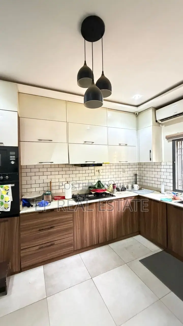 5bdrm Duplex in Mabushi for sale in Mabushi
