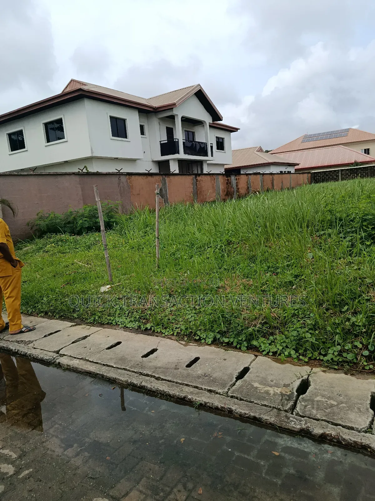 Full Plot Land in a Serviced Estate in Chevron