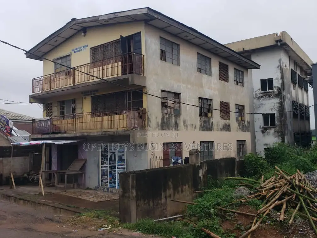 10bdrm Block of Flats in Mokola, Ibadan North West for sale in Ibadan North West