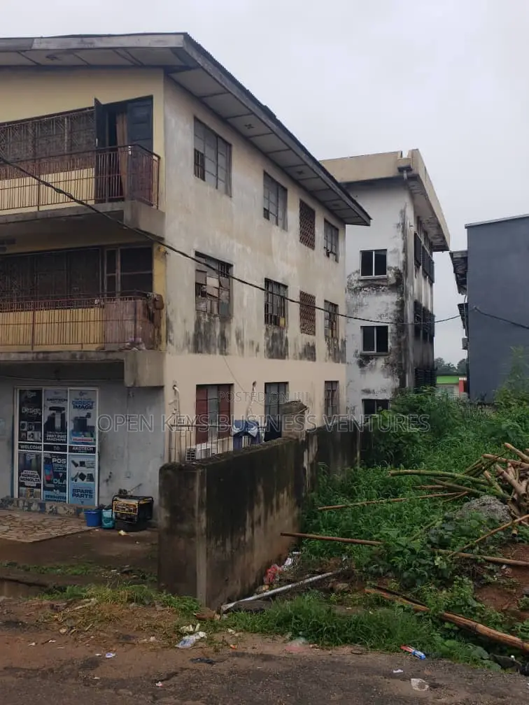 10bdrm Block of Flats in Mokola, Ibadan North West for sale in Ibadan North West