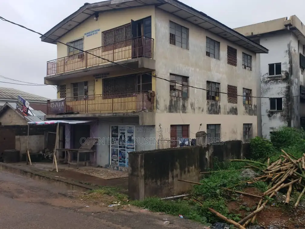 10bdrm Block of Flats in Mokola, Ibadan North West for sale in Ibadan North West