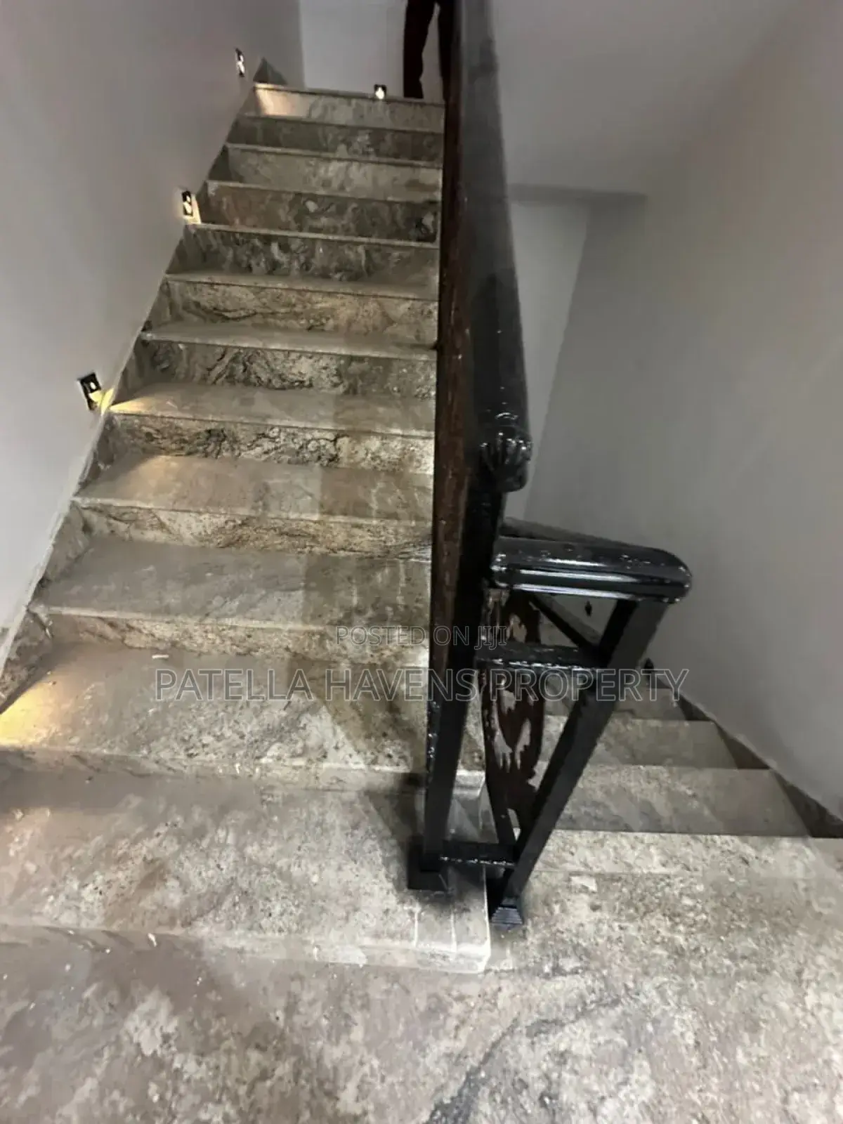 6bdrm Mansion in Katampe for sale in Katampe