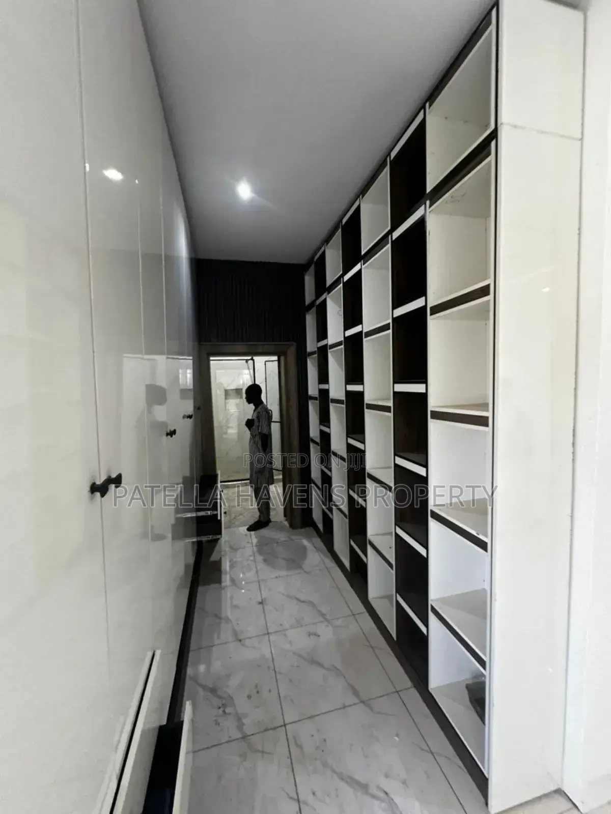 6bdrm Mansion in Katampe for sale in Katampe