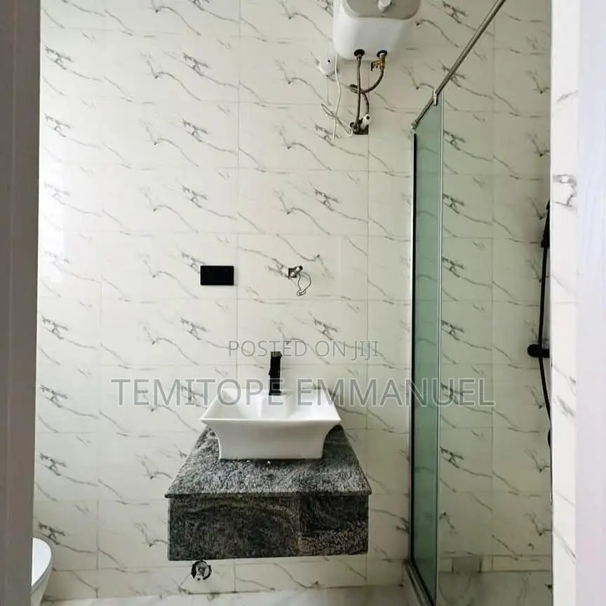 Furnished 4bdrm Duplex in Magodo Gra Phase 2 for sale in GRA Phase 2 Shangisha