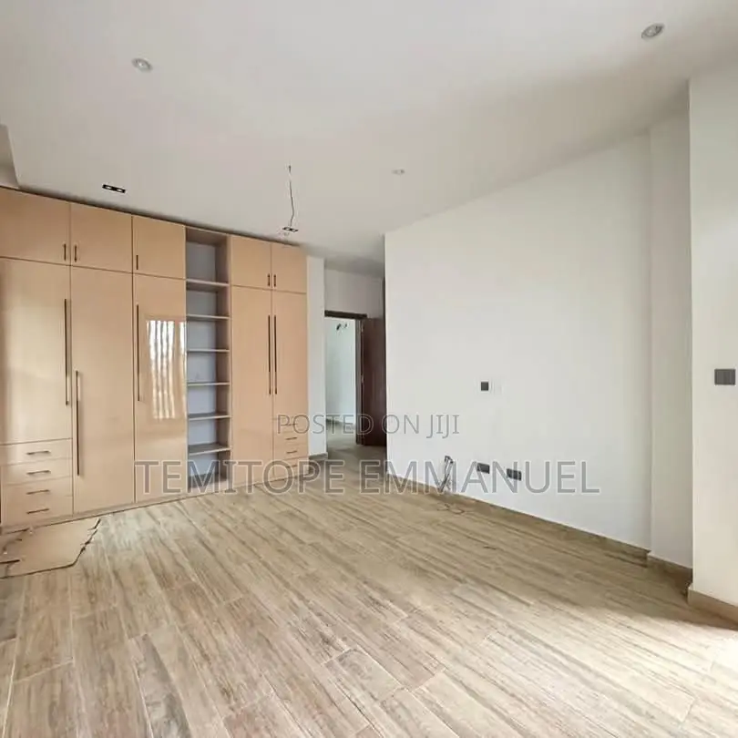 Furnished 4bdrm Duplex in Magodo Gra Phase 2 for sale in GRA Phase 2 Shangisha